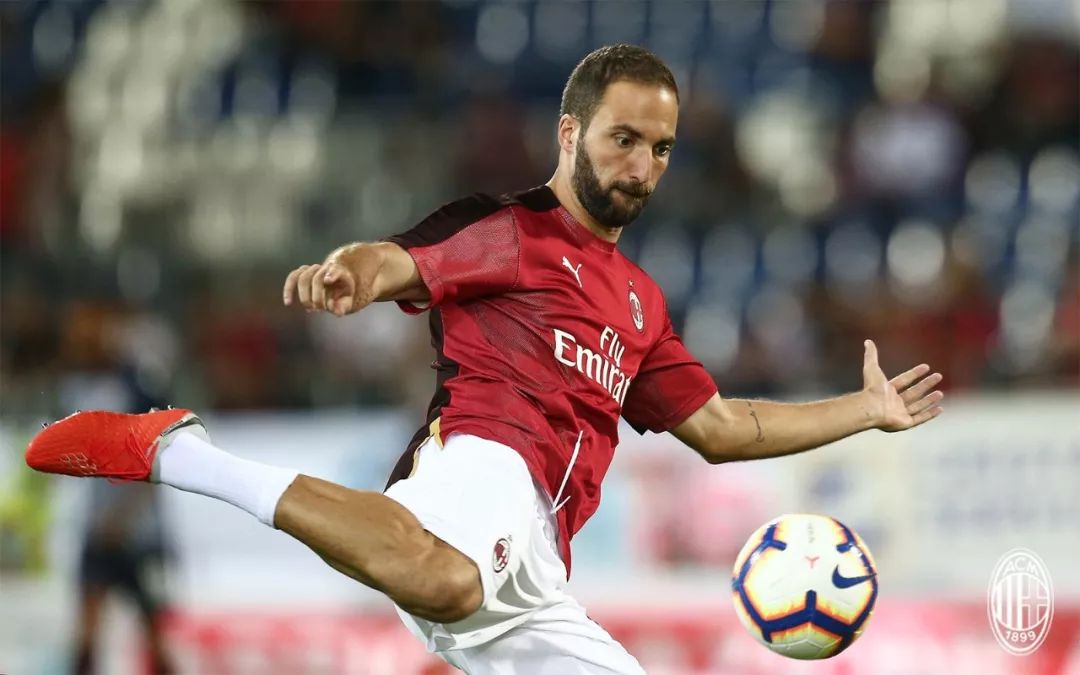 里程碑夜！北京国安手感冰凉；欧联今夜刷纪录；压力陡增；年轻球员得到机会 