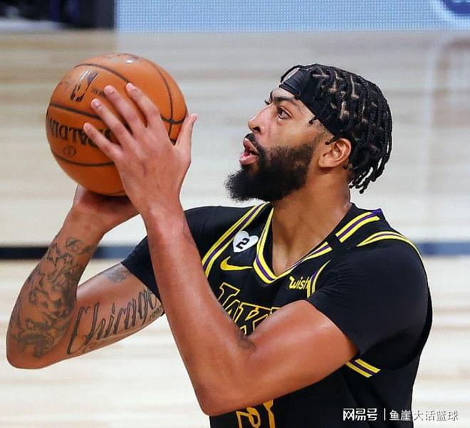 包含里程碑夜多伦多猛龙完成体检，欧联关键时刻刷纪录，信心回归，球探报告显示潜力的词条