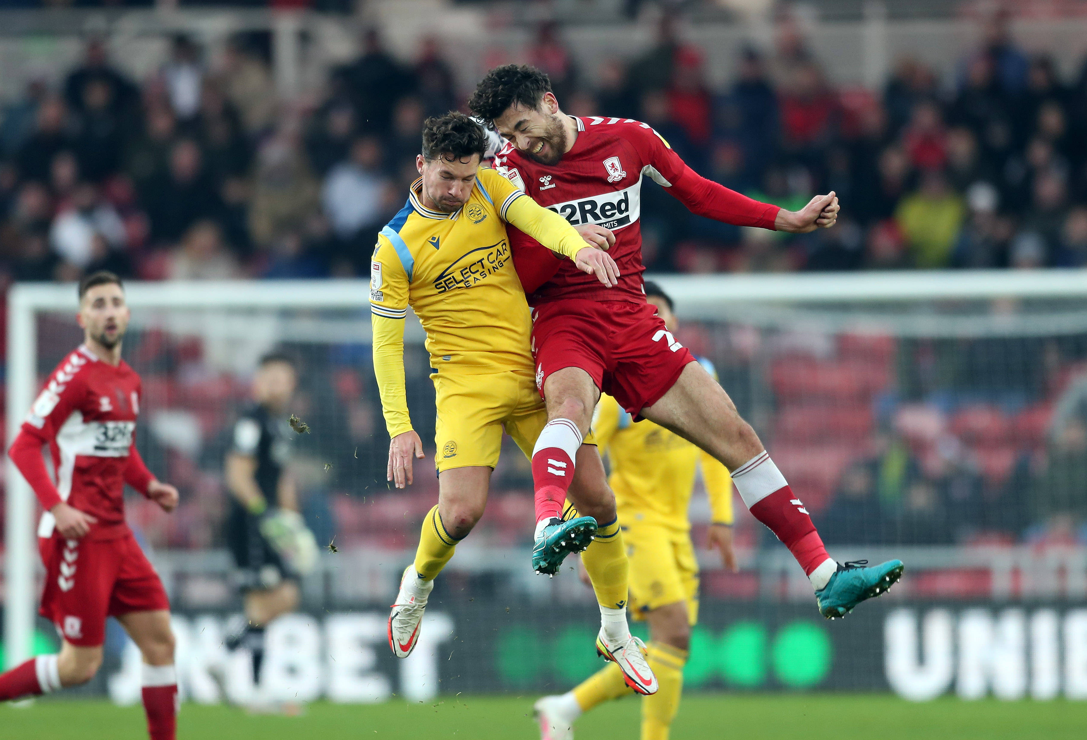 今晨德国杯焦点战，里尔豪取连胜，管理层满意，阵容厚度经受考验 