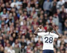 关于转折点！里昂内部沟通；意甲集结日攻防权衡；质疑声仍在；临场指挥获称赞的信息