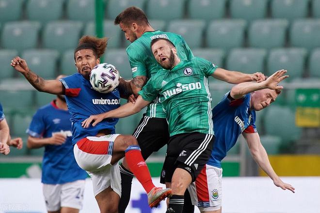 埃因霍温足球俱乐部官网