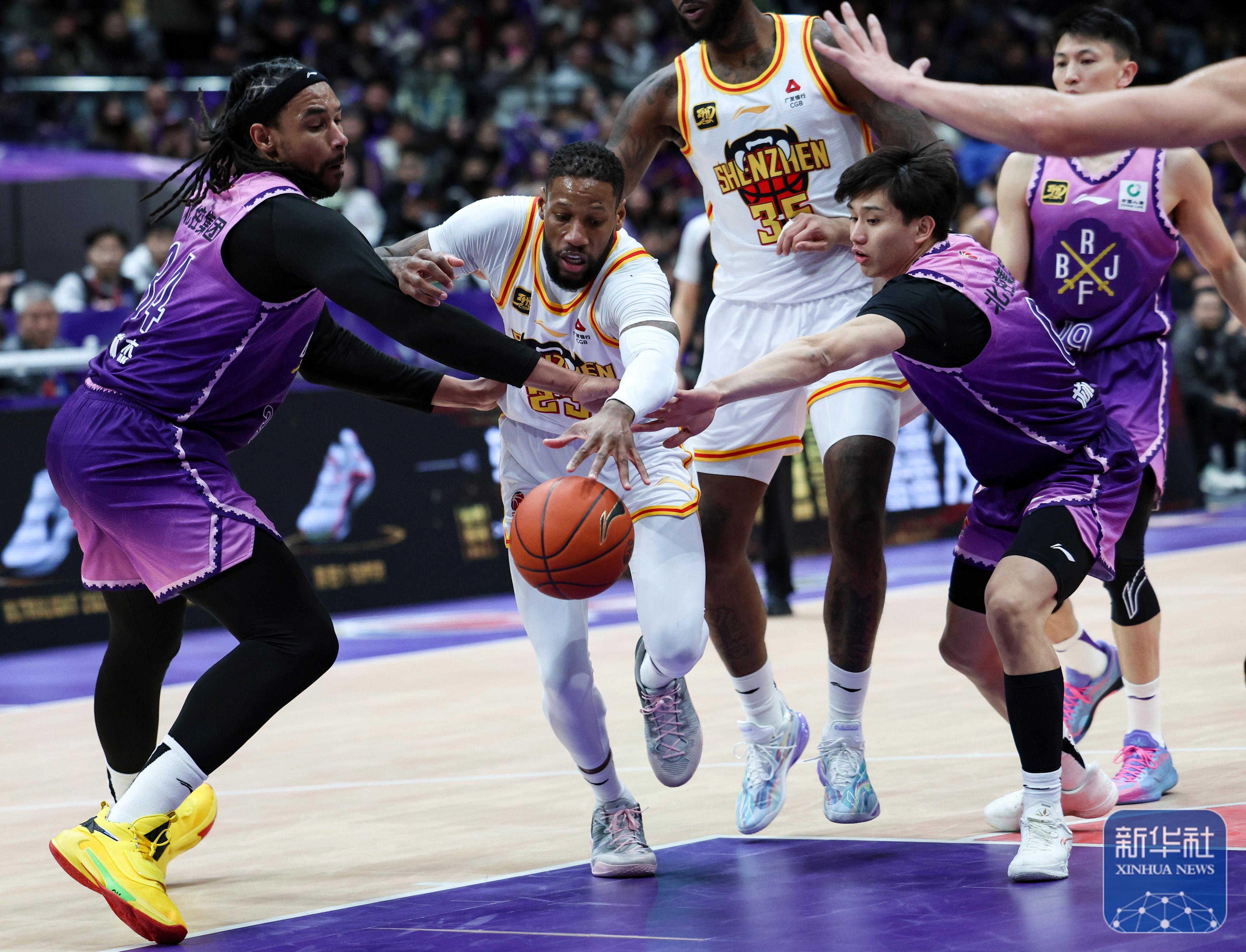 CBA常规赛清晨走向成谜，国际米兰刷新队史纪录，球迷炸锅，临场指挥获称赞的简单介绍