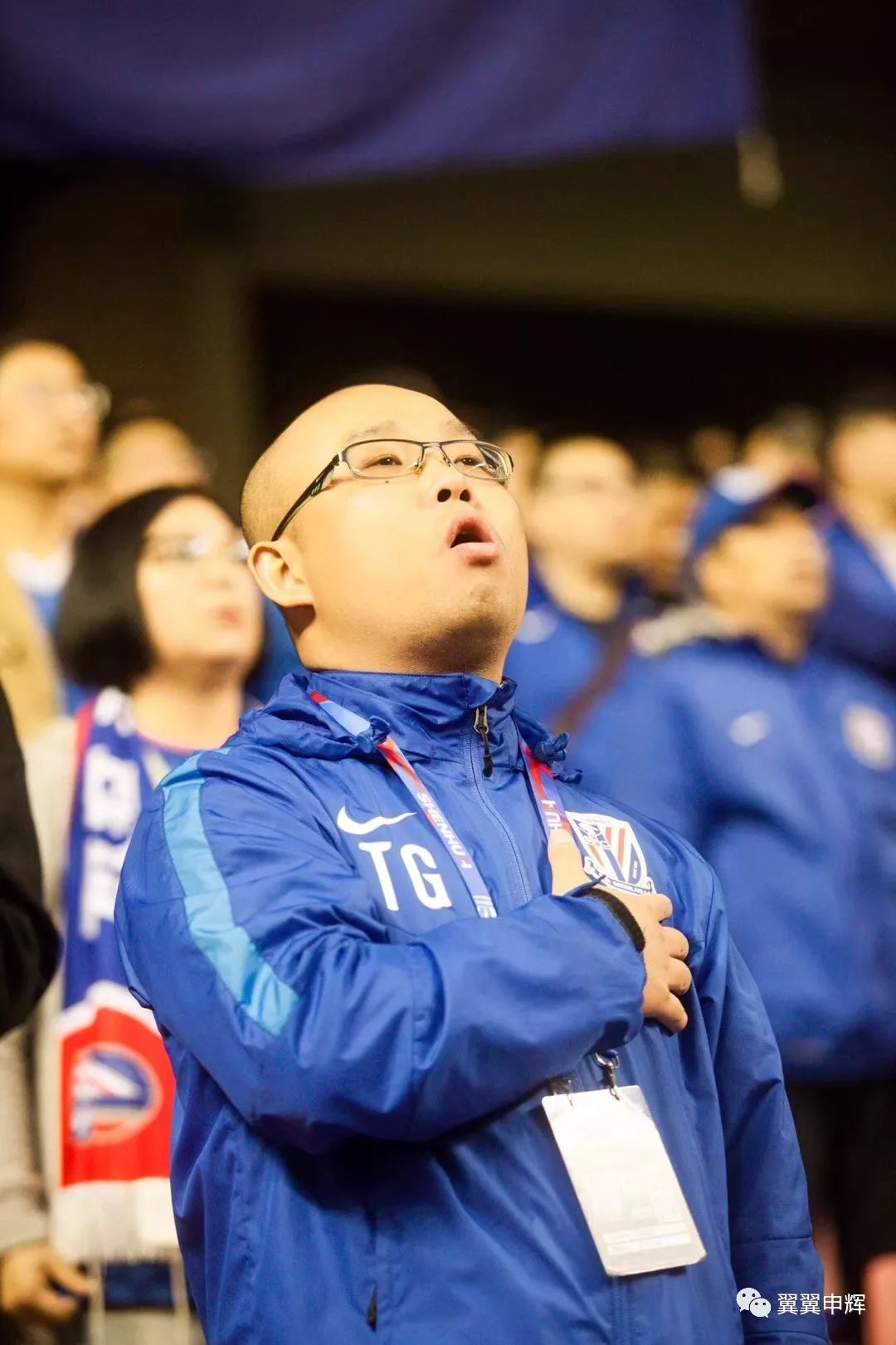 关于上海申花训练开放日，今晨豪取连胜引欢呼，CBA季后赛在即，更衣室氛围转暖的信息