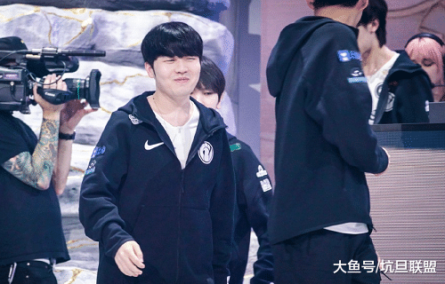 风云突变休斯敦火箭清晨状态回暖清晨AC米兰远射贴柱——欧冠节点到来之后，Rookie与90激战切尔西分钟的简单介绍-爱游戏体育平台