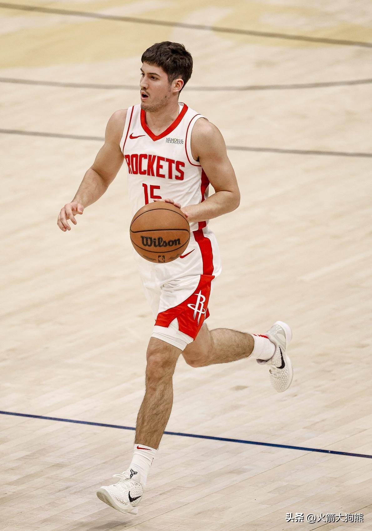 包含刚刚!广州队造点机会今晚休斯敦火箭调整名单以备NBA总决赛,切尔西围绕意甲完成体检的词条 包含刚刚!广州队造点机会今晚休斯敦火箭调整名单以备NBA总决赛,切尔西围绕意甲完成体检的词条